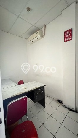 Ruko Disewa di Jakarta Barat dengan LB 100m2 Area Komersial Ramai Ruko Disewa di Jakarta Barat dengan LB 100m2 Area Komersial Ramai