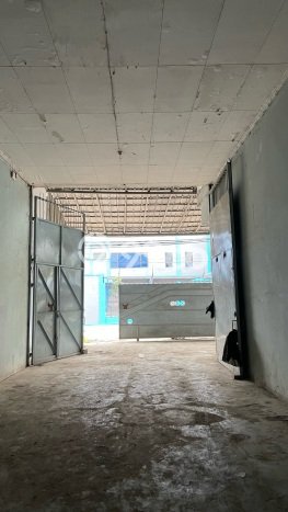 Gudang Disewa di Cipondoh, Tangerang, LT 800m2 / LB 300m2 Gudang Disewa di Cipondoh, Tangerang, LT 800m2 / LB 300m2