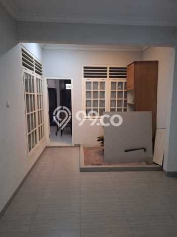 Ready to Use! Premium House LT 354m2 Desain Modern di Meruya Ready to Use! Premium House LT 354m2 Desain Modern di Meruya