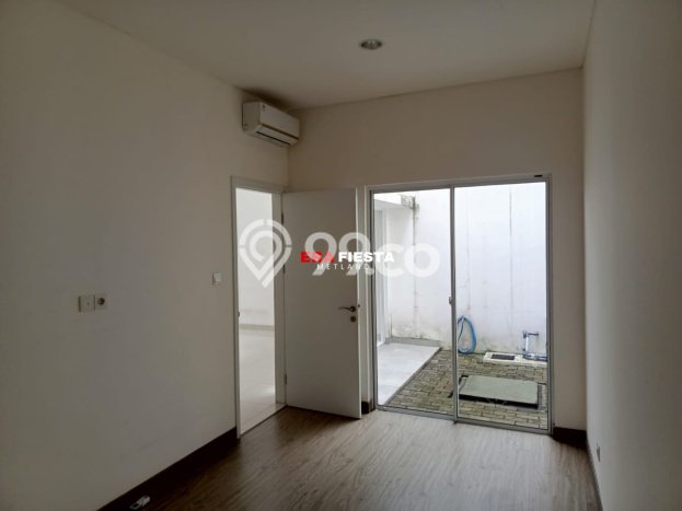 Rumah Elit LB 130m2 Siap Pakai Desain Elegan di Metland Puri, Jakarta Barat Rumah Elit LB 130m2 Siap Pakai Desain Elegan di Metland Puri, Jakarta Barat