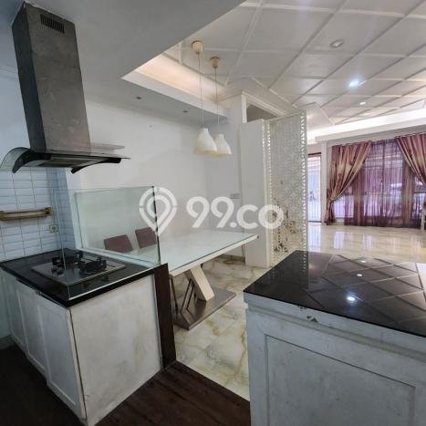 Dijual Rumah Mewah Elegan Dengan View Eksklusif di Green Lake City, Jakarta Barat Dijual Rumah Mewah Elegan Dengan View Eksklusif di Green Lake City, Jakarta Barat