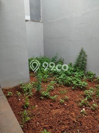 Siap Huni Rumah Mewah 4 Kamar di Cengkareng Dekat ke Mana Pun Siap Huni Rumah Mewah 4 Kamar di Cengkareng Dekat ke Mana Pun