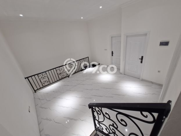 Dijual Rumah Mewah Elegan Dengan View Cantik di Joglo, Jakarta Barat Dijual Rumah Mewah Elegan Dengan View Cantik di Joglo, Jakarta Barat