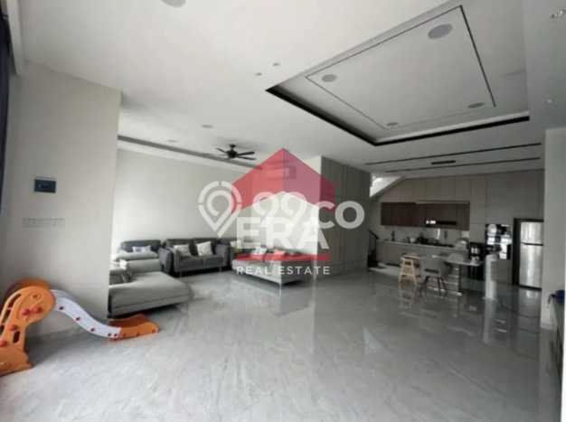 Rumah Luxury Modern Tanpa Renovasi di Bojong Indah Jakarta Barat Rumah Luxury Modern Tanpa Renovasi di Bojong Indah Jakarta Barat