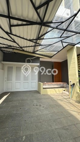 Jual Rumah Luas Megah Dengan View Eksklusif di Pulomas, Jakarta Timur Jual Rumah Luas Megah Dengan View Eksklusif di Pulomas, Jakarta Timur