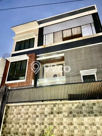 For Sale! Luxury House LT 150m2 Desain Elegan di Bojong Indah For Sale! Luxury House LT 150m2 Desain Elegan di Bojong Indah