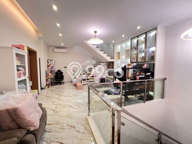 For Sale! Premium House LT 145m2 Desain Elegan di Batam Centre For Sale! Premium House LT 145m2 Desain Elegan di Batam Centre