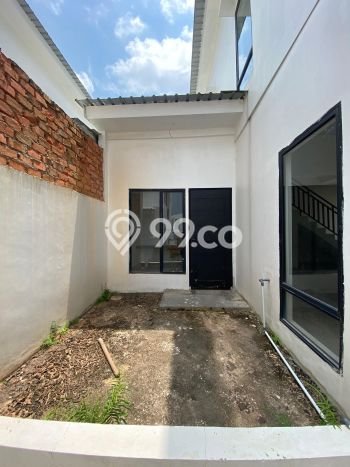 Disewakan! Rumah 3 Kamar Tidur &
2 Kamar Mandi di Batam Centre, Batam Disewakan! Rumah 3 Kamar Tidur &
2 Kamar Mandi di Batam Centre, Batam