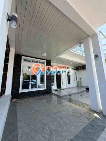 For Sale! Premium House LT 135m2 Desain Elegan di Batam Centre For Sale! Premium House LT 135m2 Desain Elegan di Batam Centre