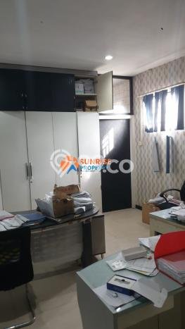 Ruko Dijual di Batam LT 91m2 & LB 316m2 Lokasi Terbaik! Ruko Dijual di Batam LT 91m2 & LB 316m2 Lokasi Terbaik!