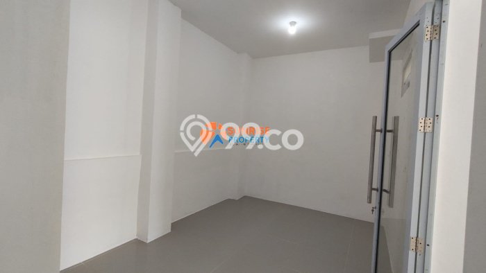 Ruko untuk Disewa di Pusat Batam Luas Bangunan 80m2 Ruko untuk Disewa di Pusat Batam Luas Bangunan 80m2