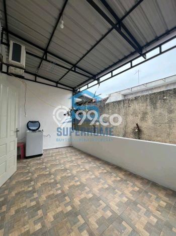 UNIT SPESIAL! Rumah di Batam Kota, 3 KT, Akses Fasilitas, Luas 120m2m² Bangunan 110m2m² UNIT SPESIAL! Rumah di Batam Kota, 3 KT, Akses Fasilitas, Luas 120m2m² Bangunan 110m2m²