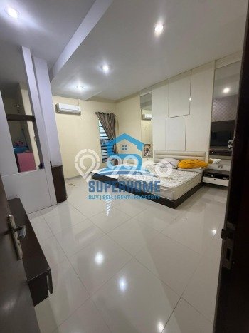 Lokasi terbaik! Rumah siap huni dikontrakkan di Batam Kota LB 110m2 Lokasi terbaik! Rumah siap huni dikontrakkan di Batam Kota LB 110m2