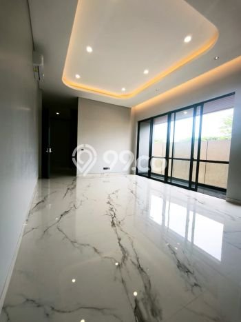 LIMITED OFFER! Rumah Premium di , LT 240m2m² Bangunan 567m2m² LIMITED OFFER! Rumah Premium di , LT 240m2m² Bangunan 567m2m²
