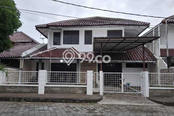 Disewakan! Rumah 4 Kamar Tidur &
2 Kamar Mandi di Darmo permai, Surabaya Disewakan! Rumah 4 Kamar Tidur &
2 Kamar Mandi di Darmo permai, Surabaya