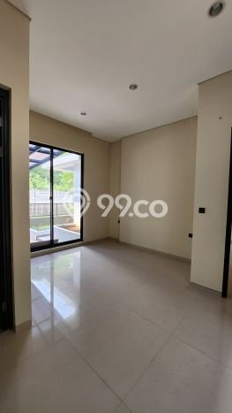 Dijual Rumah Premium dengan Fasilitas Sekitar Komplit di Wiyung, Surabaya Dijual Rumah Premium dengan Fasilitas Sekitar Komplit di Wiyung, Surabaya