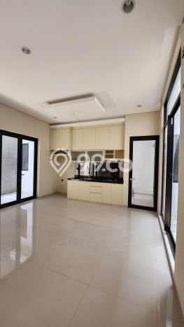 Dijual Rumah Premium dengan Fasilitas Sekitar Komplit di Wiyung, Surabaya Dijual Rumah Premium dengan Fasilitas Sekitar Komplit di Wiyung, Surabaya