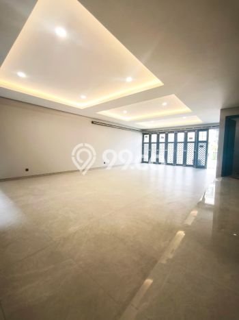 LIMITED OFFER! Rumah Premium di , LT 240m2m² Bangunan 567m2m² LIMITED OFFER! Rumah Premium di , LT 240m2m² Bangunan 567m2m²