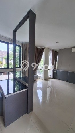 Disewakan! Rumah 2 Kamar Tidur &
2 Kamar Mandi di Citraland, Surabaya Disewakan! Rumah 2 Kamar Tidur &
2 Kamar Mandi di Citraland, Surabaya