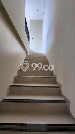 Dijual Rumah Premium dengan Fasilitas Sekitar Komplit di Wiyung, Surabaya Dijual Rumah Premium dengan Fasilitas Sekitar Komplit di Wiyung, Surabaya