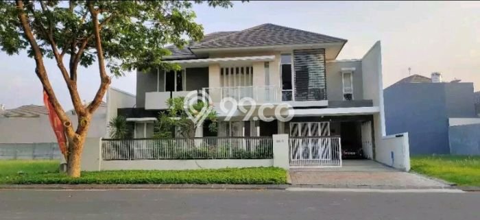 Rumah Mewah Dijual LT 450m2 di Wiyung, Surabaya Rumah Mewah Dijual LT 450m2 di Wiyung, Surabaya