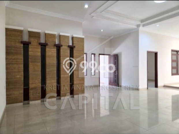 Rumah Siap Pakai area Soekarno Hatta, Bandung, Luas 273m2m² Bangunan 280m2m² Rumah Siap Pakai area Soekarno Hatta, Bandung, Luas 273m2m² Bangunan 280m2m²