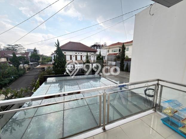 Jual Rumah Luas Elegan Dengan View Eksklusif di Setra Sari, Bandung Jual Rumah Luas Elegan Dengan View Eksklusif di Setra Sari, Bandung