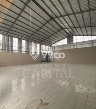 Gudang Area Komersial di , Luas 400m2m², Disewakan, Ready Digunakan Gudang Area Komersial di , Luas 400m2m², Disewakan, Ready Digunakan