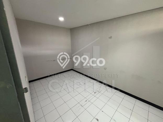 Ruko Dijual di Bandung LT 100m2 & LB 165m2 Lokasi Terbaik! Ruko Dijual di Bandung LT 100m2 & LB 165m2 Lokasi Terbaik!