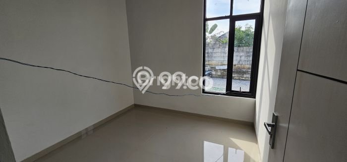 Rumah Siap Huni di Tembalang, Semarang, Luas 120m2m² LB 40m2m² Rumah Siap Huni di Tembalang, Semarang, Luas 120m2m² LB 40m2m²
