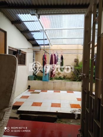 Rumah Modern 6 Kamar LT 178m2 di Gajahmada Rumah Modern 6 Kamar LT 178m2 di Gajahmada