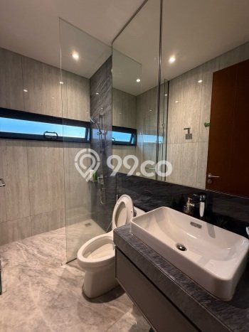 Jual Rumah Mewah Megah Dengan View Cantik di BSD City, Tangerang Jual Rumah Mewah Megah Dengan View Cantik di BSD City, Tangerang