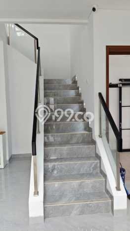 For Sale! Premium House LT 261m2 Desain Elegan di BSD City For Sale! Premium House LT 261m2 Desain Elegan di BSD City