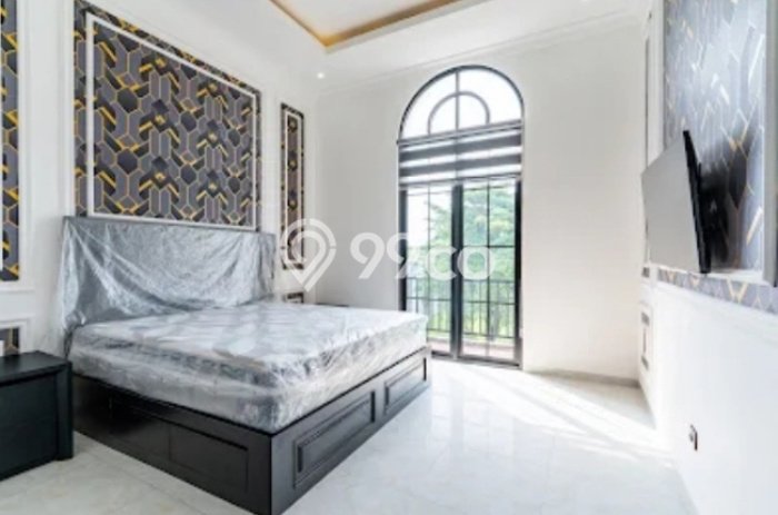 Rumah Elit Modern Siap Huni di BSD City Tangerang Rumah Elit Modern Siap Huni di BSD City Tangerang
