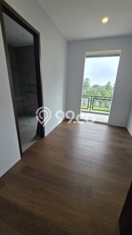 Ready to Use! Luxury House LT 248m2 Desain Elegan di Alam Sutera Ready to Use! Luxury House LT 248m2 Desain Elegan di Alam Sutera