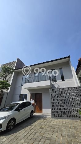 For Sale! Premium House LT 200m2 Desain Elegan di Alam Sutera For Sale! Premium House LT 200m2 Desain Elegan di Alam Sutera