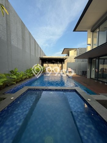Jual Rumah Mewah Megah Dengan View Cantik di BSD City, Tangerang Jual Rumah Mewah Megah Dengan View Cantik di BSD City, Tangerang