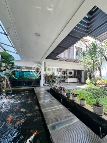 Hunian Mewah LB 400m2 Siap Pakai Desain Elegan di BSD, Tangerang Hunian Mewah LB 400m2 Siap Pakai Desain Elegan di BSD, Tangerang