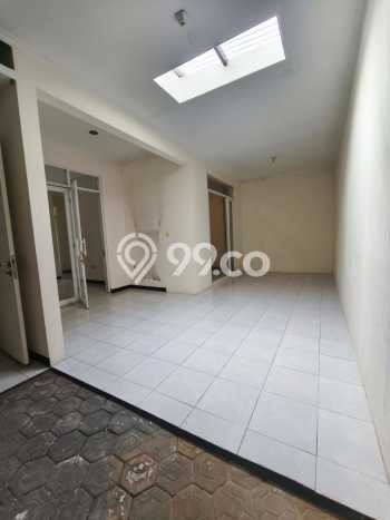 Rumah Modern 3 KT di Taman Kopo Indah Bandung Rumah Modern 3 KT di Taman Kopo Indah Bandung