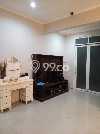 Rumah Luas Asri 3 KT Siap Huni di Taman Kopo Indah Bandung Rumah Luas Asri 3 KT Siap Huni di Taman Kopo Indah Bandung