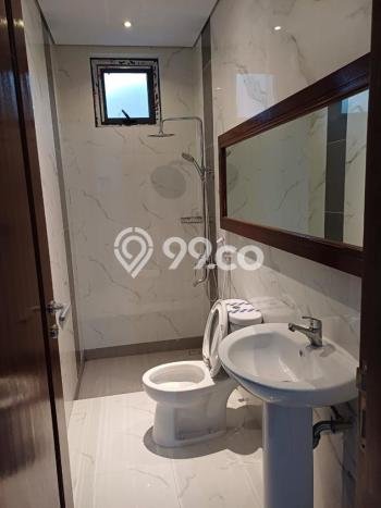 Lokasi strategis! Rumah siap huni dikontrakkan di Kelapa Gading LB 350m2 Lokasi strategis! Rumah siap huni dikontrakkan di Kelapa Gading LB 350m2