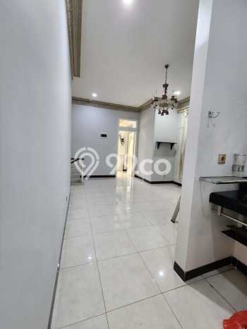 Siap Huni Rumah Mewah 4 Kamar di Kelapa Gading Dekat ke Mana Pun Siap Huni Rumah Mewah 4 Kamar di Kelapa Gading Dekat ke Mana Pun