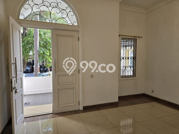 Siap Huni Rumah Mewah 4 Kamar di Kelapa Gading Dekat ke Mana Pun Siap Huni Rumah Mewah 4 Kamar di Kelapa Gading Dekat ke Mana Pun