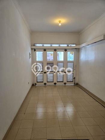 Siap Huni Rumah Mewah 4 Kamar di Kelapa Gading Dekat ke Mana Pun Siap Huni Rumah Mewah 4 Kamar di Kelapa Gading Dekat ke Mana Pun