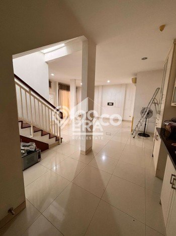 Siap Huni Hunian Elit 3 Kamar di Kelapa Gading Dekat ke Mana Saja Siap Huni Hunian Elit 3 Kamar di Kelapa Gading Dekat ke Mana Saja