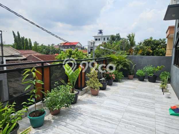 Rumah Modern Cantik 5 KT Bisa Langsung Pindah di Bekasi Utara Rumah Modern Cantik 5 KT Bisa Langsung Pindah di Bekasi Utara