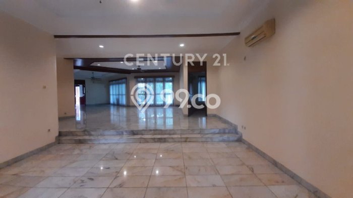 Ready to Use! Premium House LT 912m2 Desain Elegan di Kemang Ready to Use! Premium House LT 912m2 Desain Elegan di Kemang