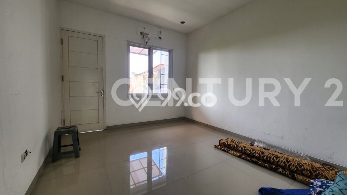 For Sale! Luxury House LT 238m2 Desain Modern di Jati Padang For Sale! Luxury House LT 238m2 Desain Modern di Jati Padang