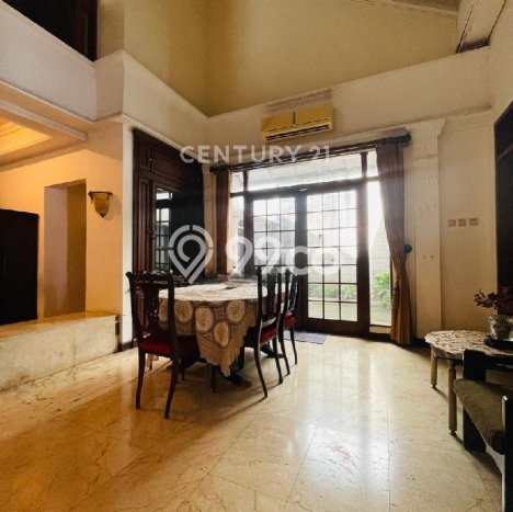 Siap Huni Rumah Mewah 5 Kamar di Menteng Dekat ke Mana Saja Siap Huni Rumah Mewah 5 Kamar di Menteng Dekat ke Mana Saja