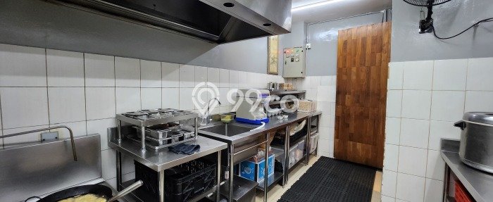 Ruko Dijual di Kebayoran Baru Jakarta Selatan dengan Luas Bangunan 106m2 Ruko Dijual di Kebayoran Baru Jakarta Selatan dengan Luas Bangunan 106m2